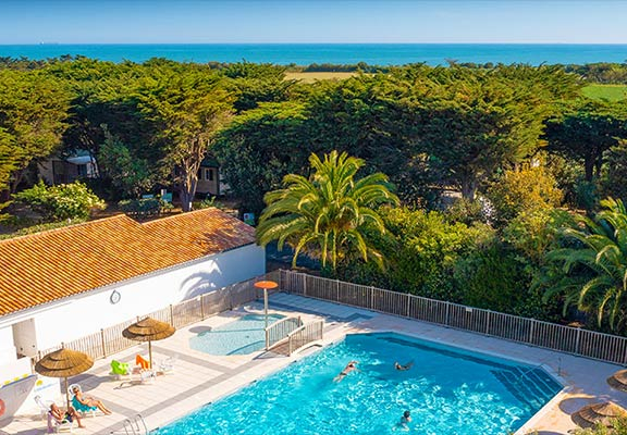 Piscine, plage et marché - Bois Plage en Ré
